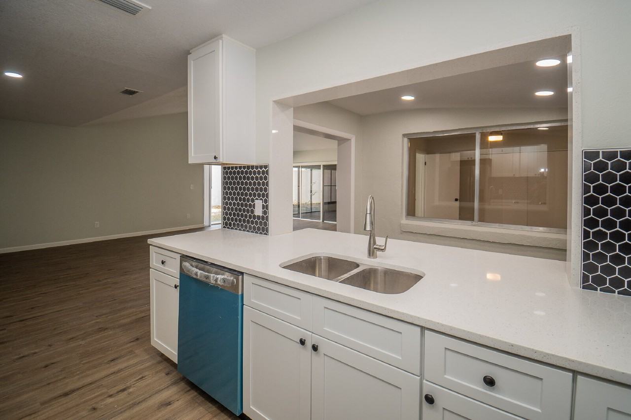 304 La Serena - Photo 7 of 23