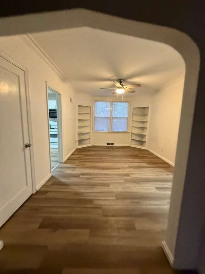 6320 Graham Rd - Photo 7 of 22