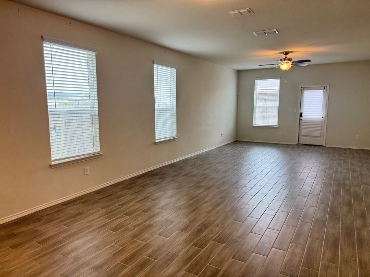 436 Holly Bush - Photo 2 of 14