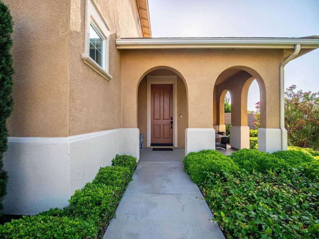 9275 Serenity St - Photo 3 of 43