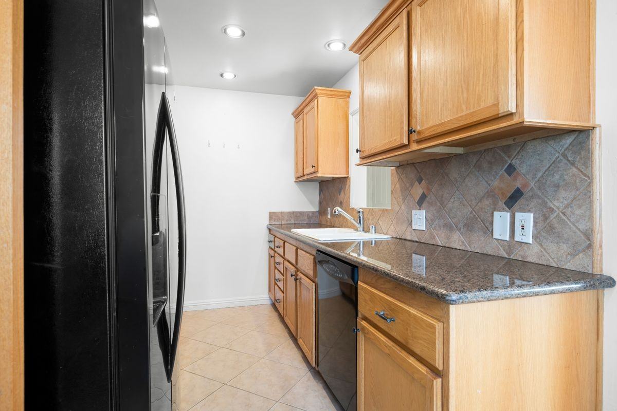 3120 Alabama St - Photo 4 of 8