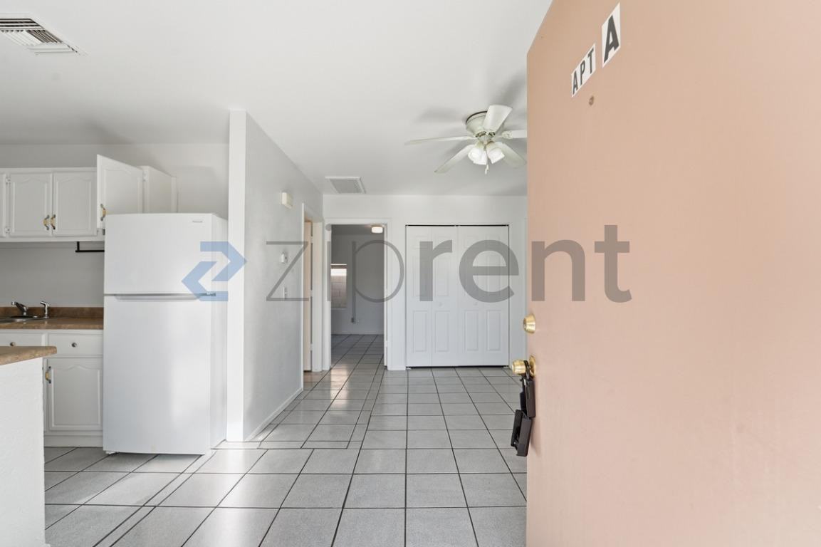 8321 W Edwards St #A - Photo 6 of 25