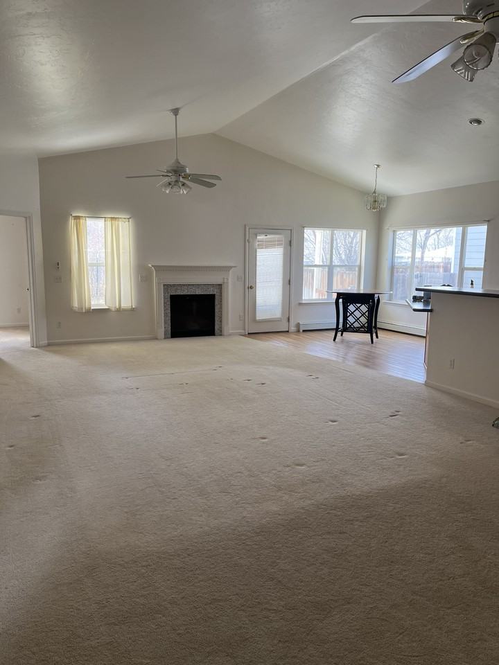 2040 Miami Rd - Photo 2 of 11