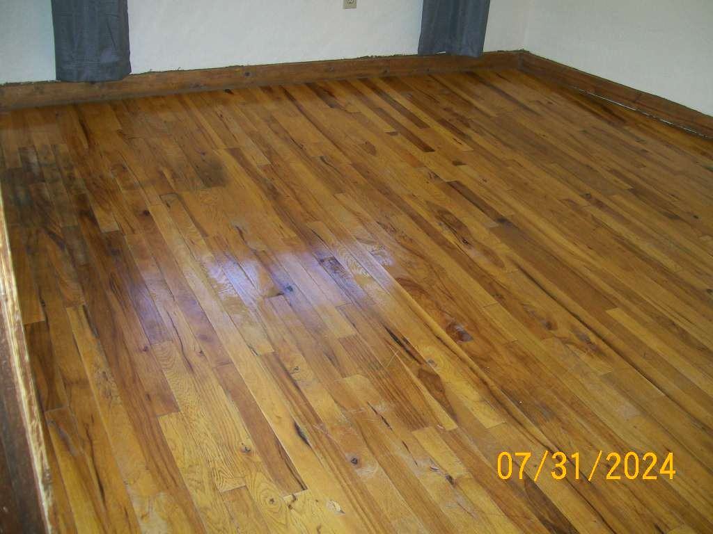 528 N M St #3 - Photo 3 of 50