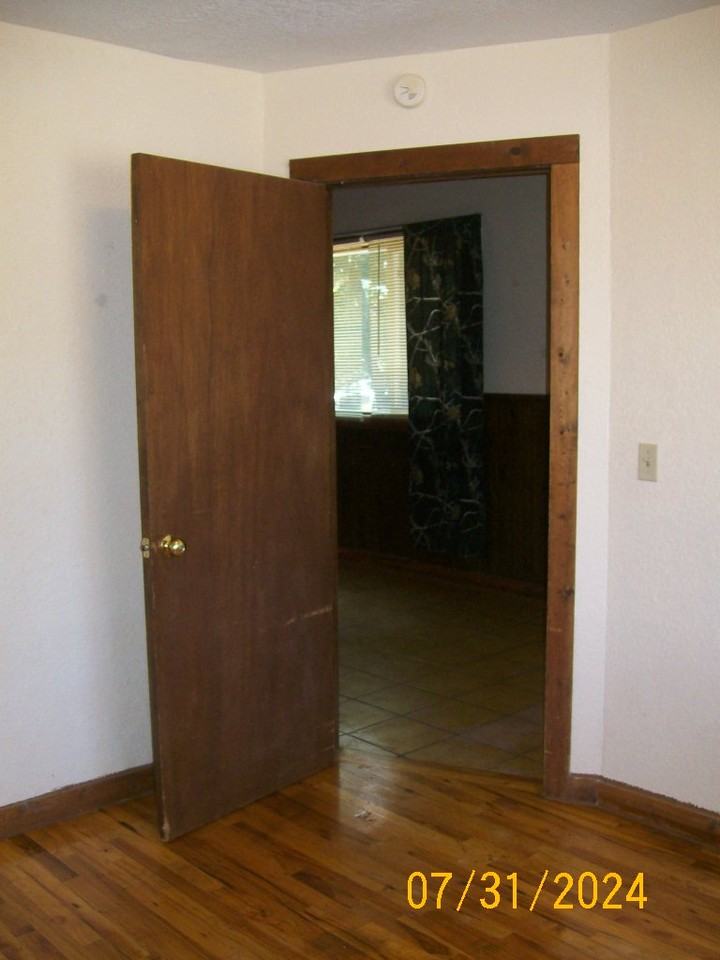 528 N M St #3 - Photo 5 of 50