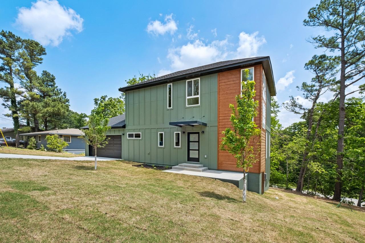 2 Brightling Ln - Photo 2 of 29