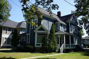 featured image of 312 Woodward Ave #4