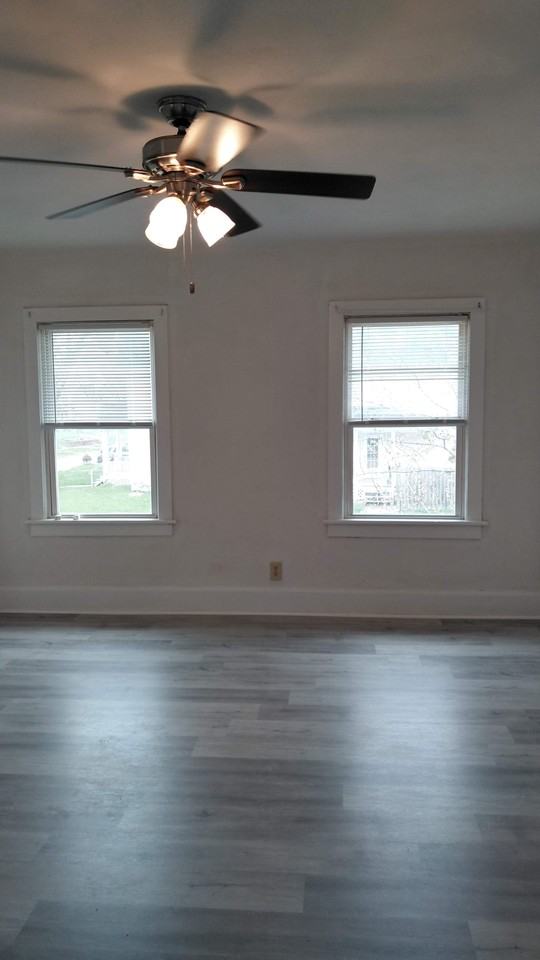 1302 14th St #3 - Photo 3 of 6