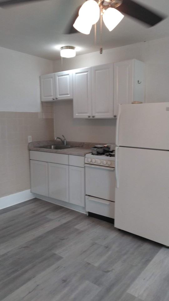 1302 14th St #3 - Photo 4 of 6