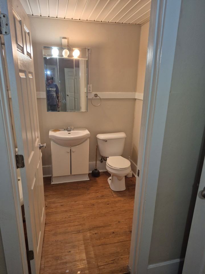 1302 14th St #3 - Photo 5 of 6