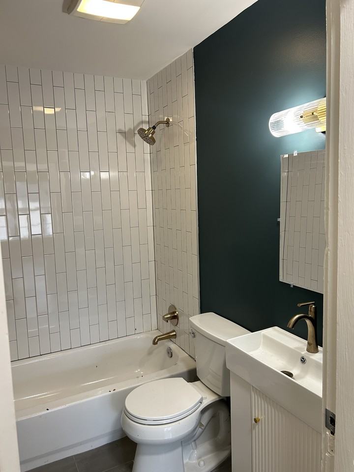 404 Delaware Ave - Photo 3 of 11