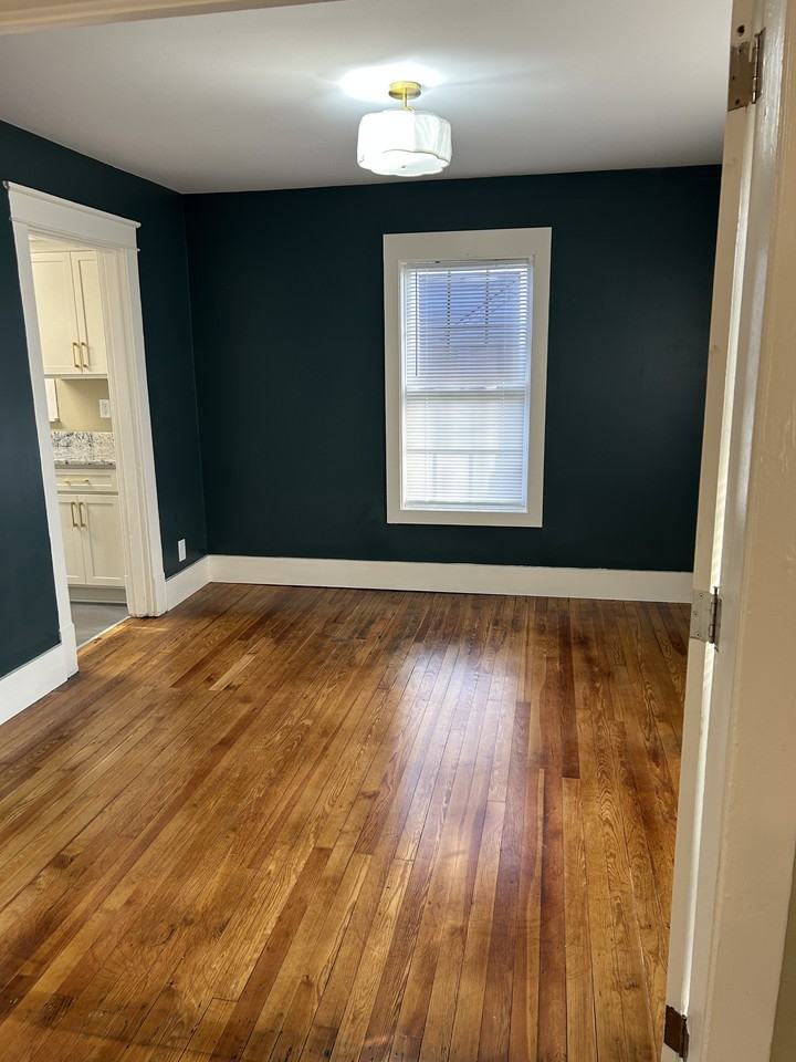 404 Delaware Ave - Photo 7 of 11