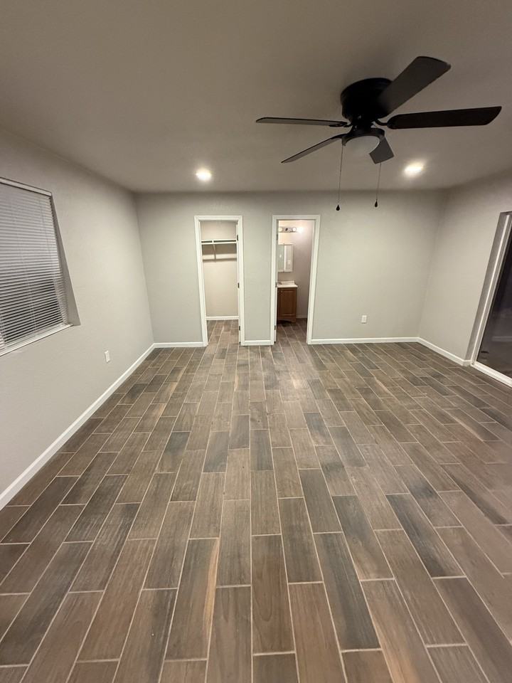 1060 B St - Photo 5 of 18