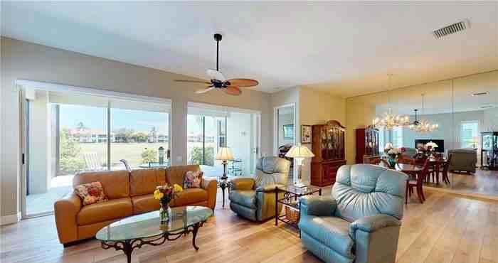 16380 Willowcrest Way - Photo 3 of 20
