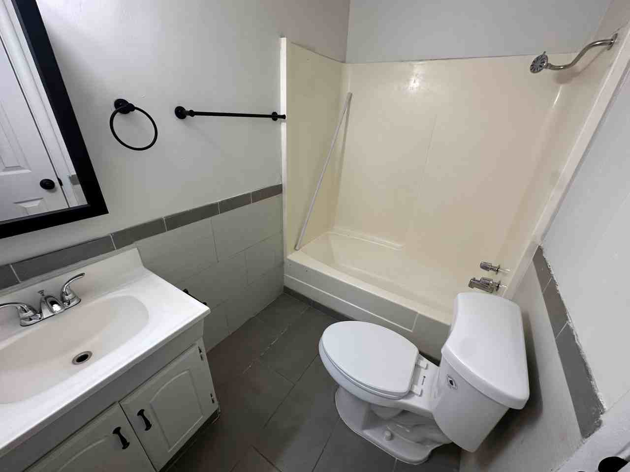 82 E Gregson Ave #4 - Photo 6 of 6