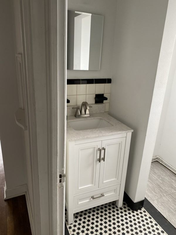 93 Maccorkle Ave Sw #C - Photo 6 of 7