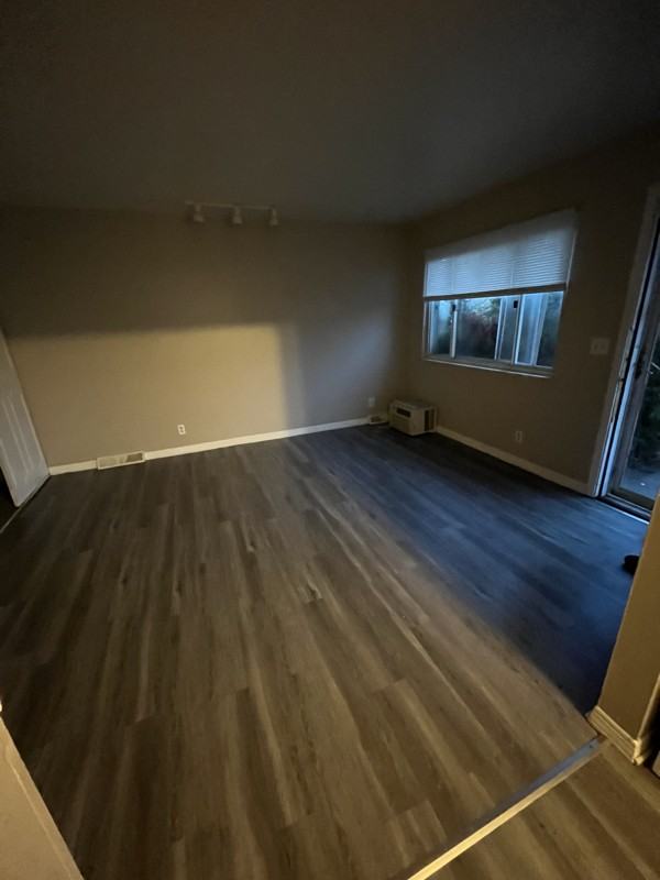 256 Graham St #1 - Photo 2 of 6