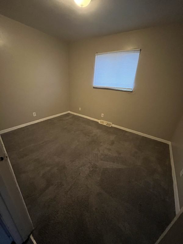 256 Graham St #1 - Photo 5 of 6