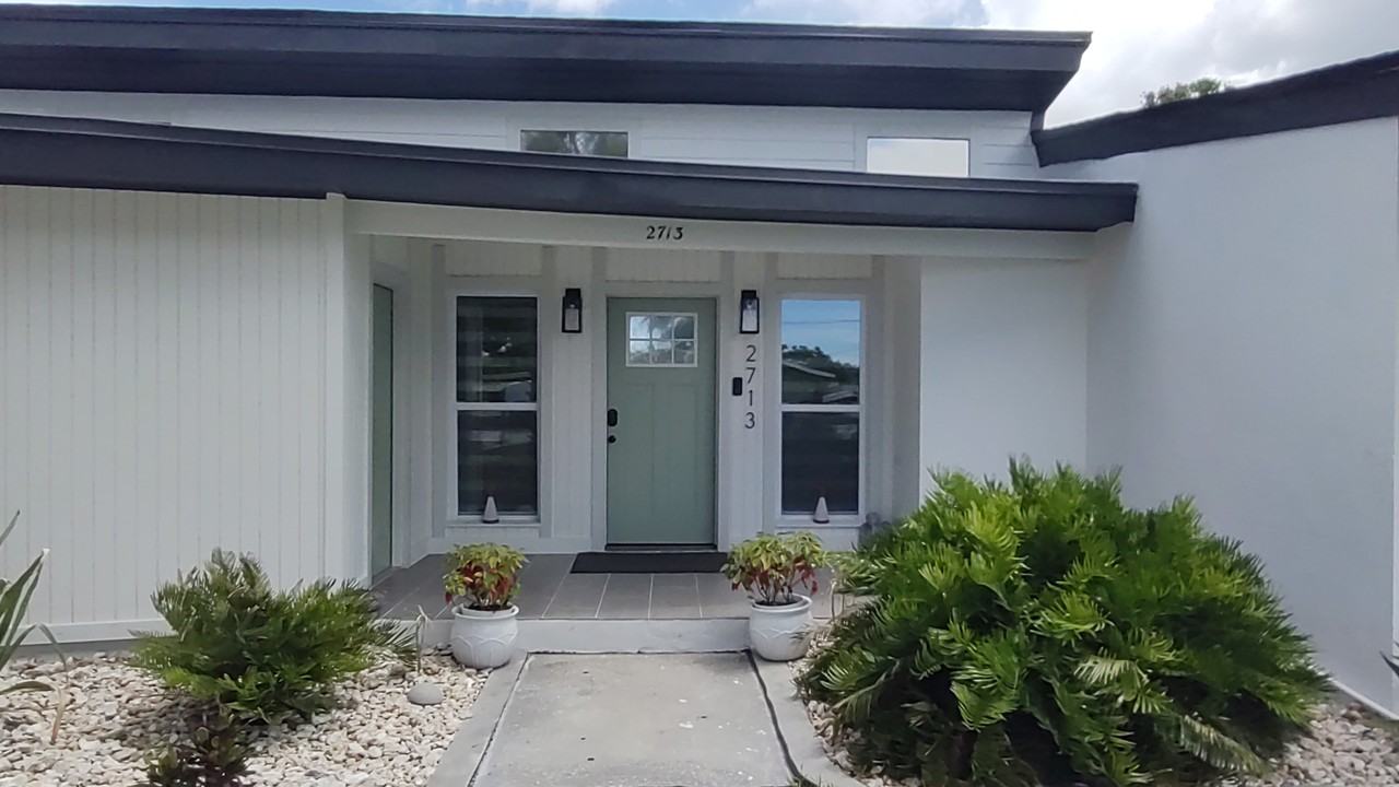 2713 Renatta Dr - Photo 2 of 18