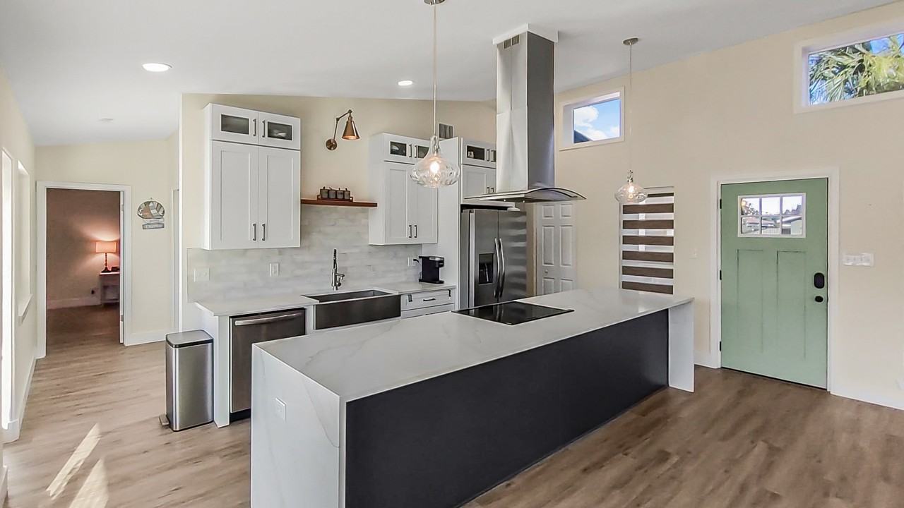 2713 Renatta Dr - Photo 5 of 18