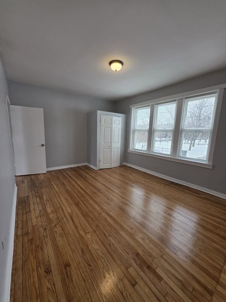 4315 W 15th St - Photo 6 of 15