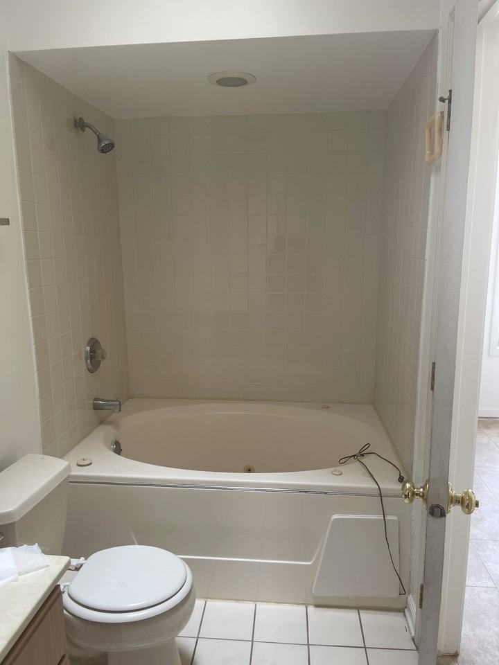 2312 N Nagle Ave - Photo 7 of 18