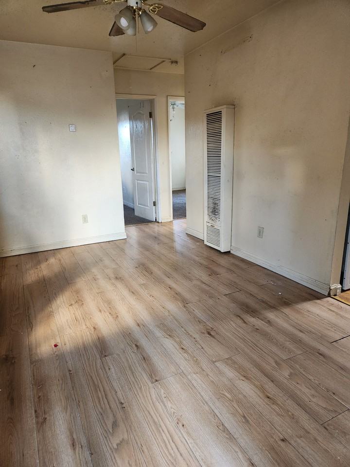 313 S 2nd Ave #313 - Photo 2 of 3