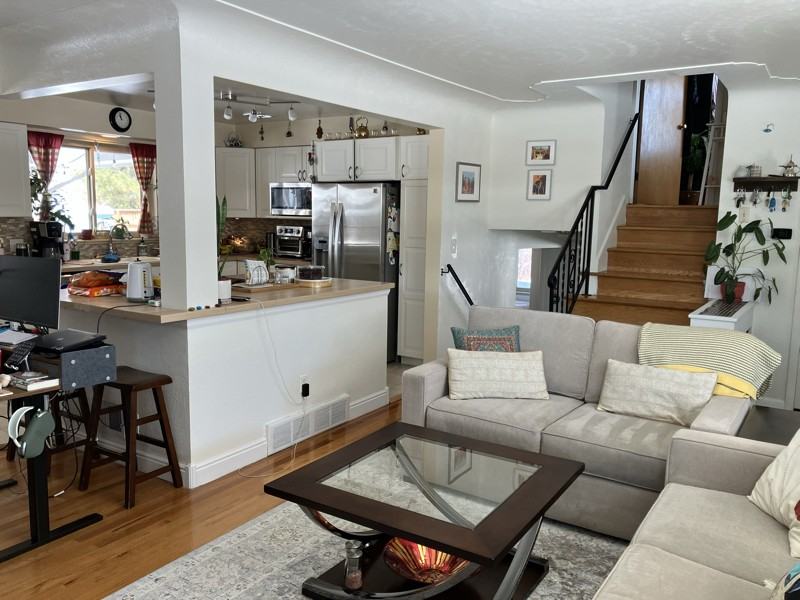 5735 Everett St - Photo 2 of 7