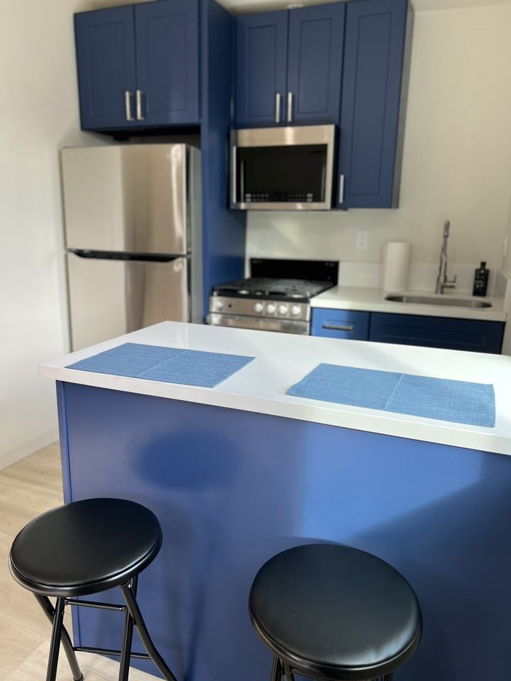 7017 Fullbright Ave - Photo 7 of 12