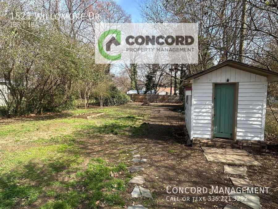 1521 Willomore St - Photo 3 of 16