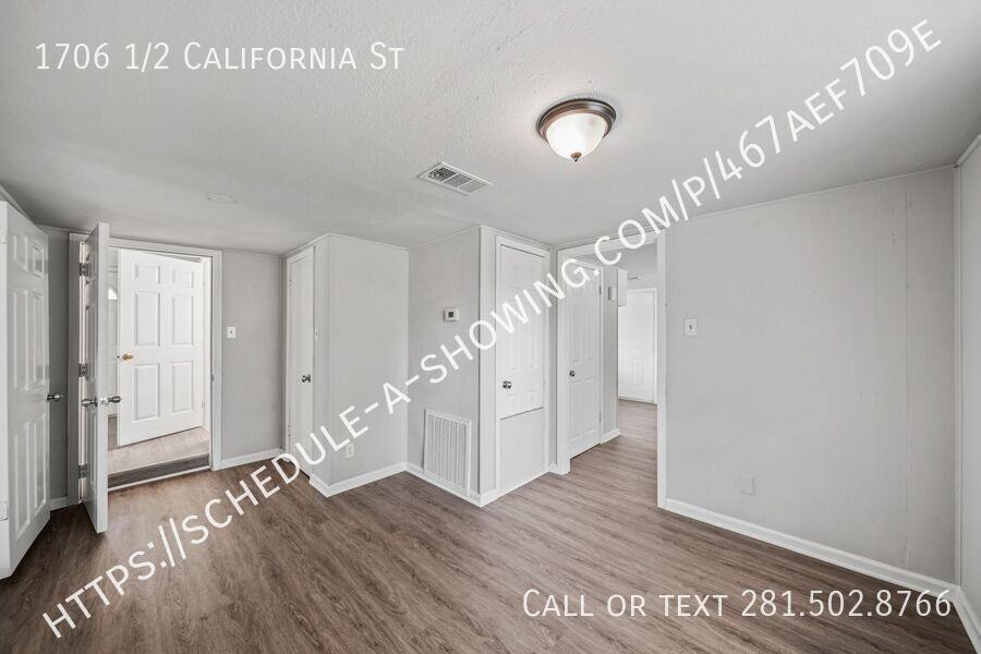 1706 1/2 California St - Photo 4 of 10