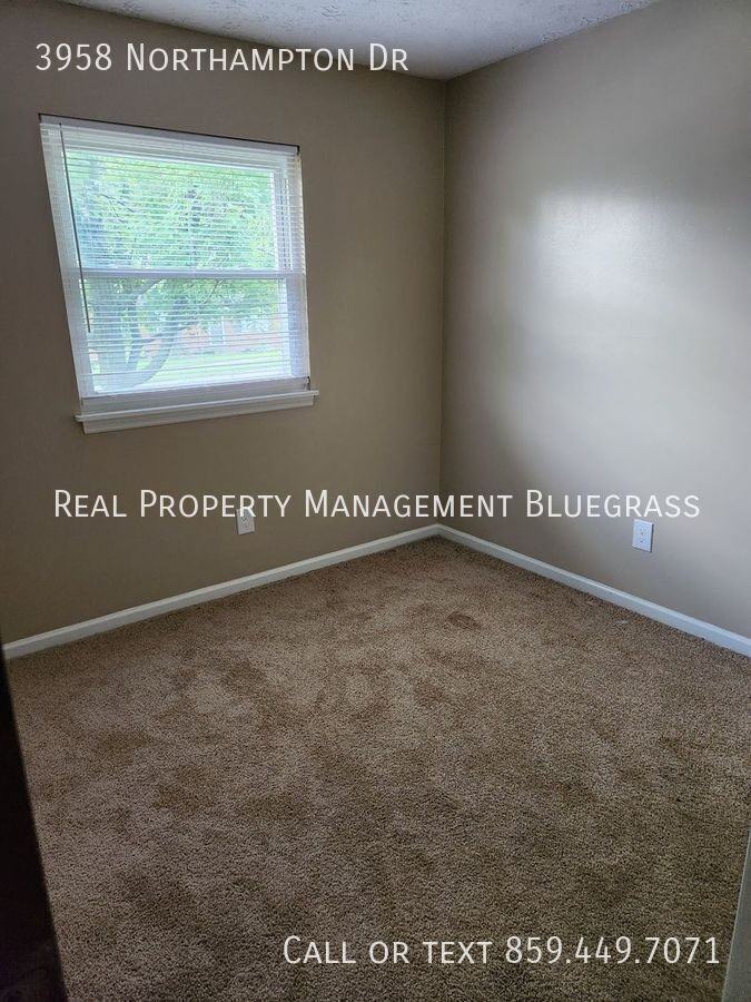 3958 Northampton Dr - Photo 4 of 19