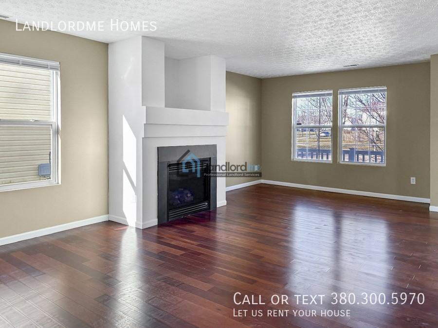 8111 Royal Elm Dr - Photo 3 of 25