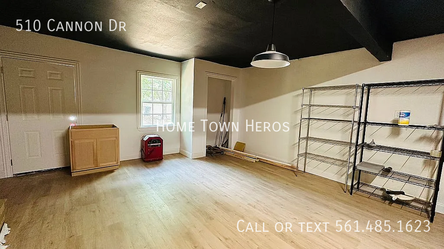 510 Cannon Dr - Photo 2 of 11