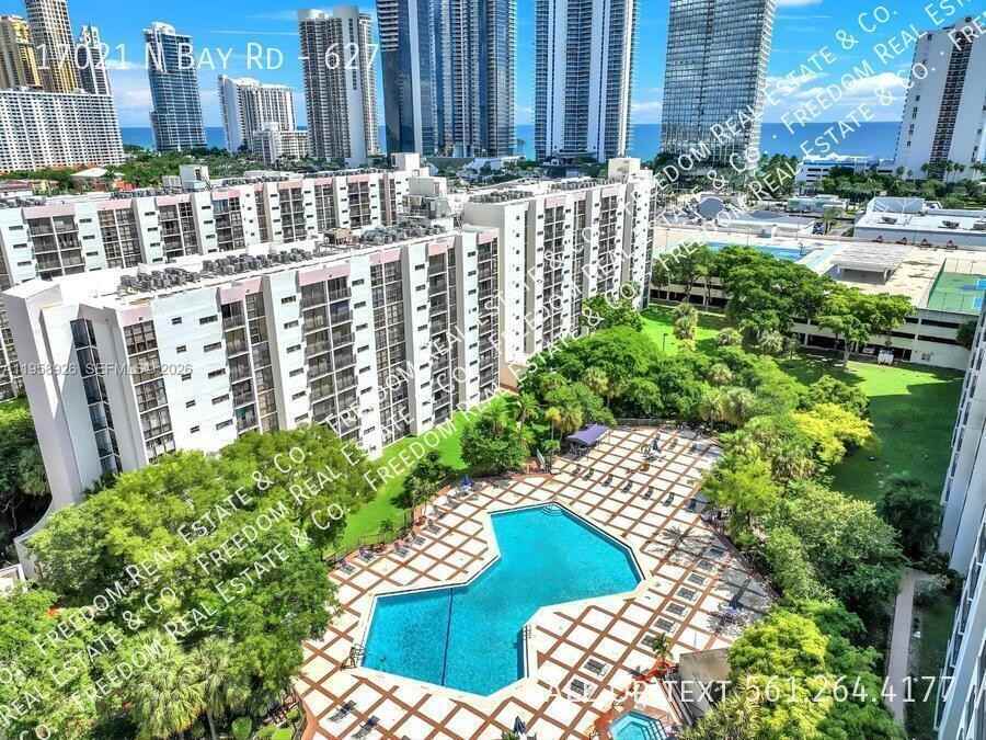 17021 N Bay Rd #627 - Photo 4 of 7