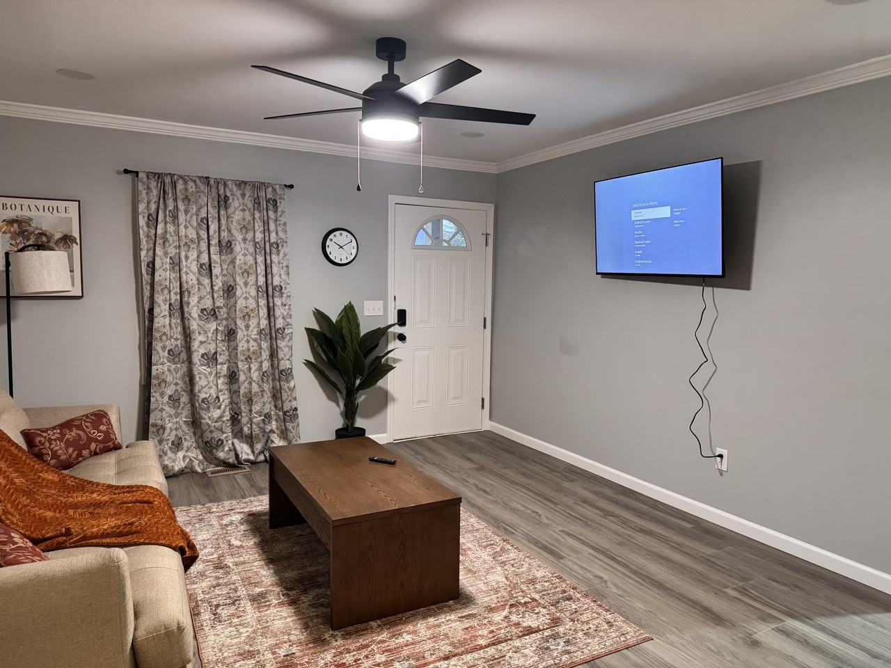 13 Douglas Ave Nw #NA - Photo 2 of 6