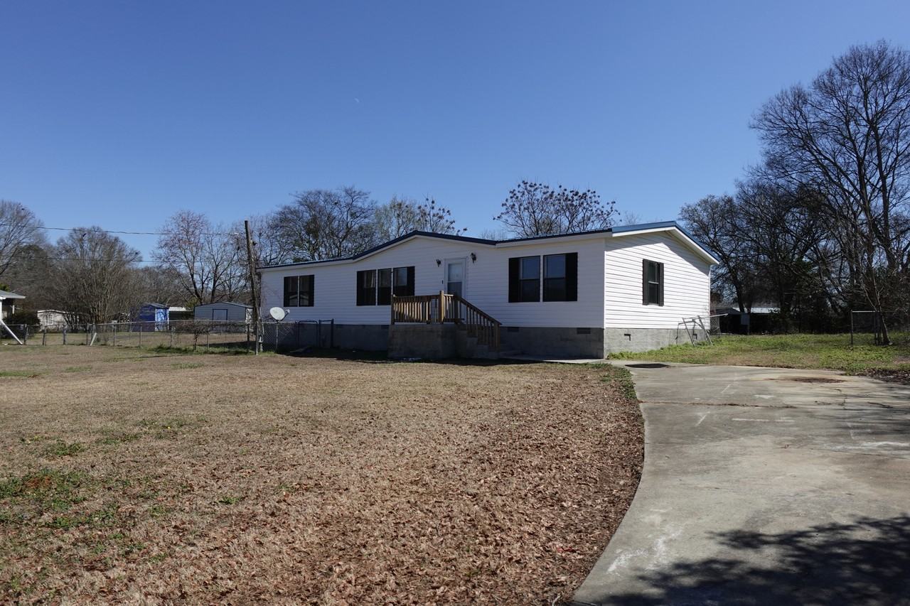 210 Surrey Dr #NA - Photo 3 of 42