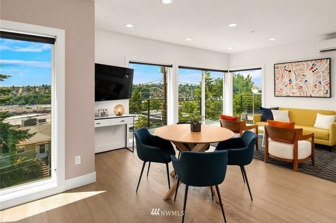 2202 12th Ave W #2 - Photo 3 of 22