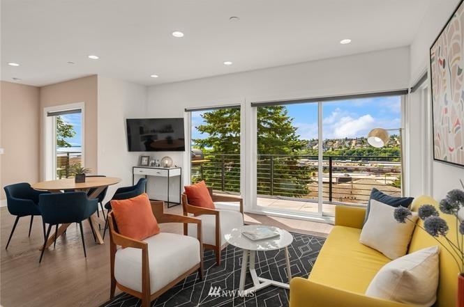 2202 12th Ave W #2 - Photo 4 of 22