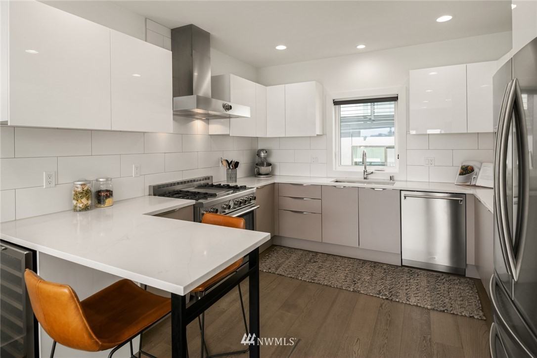 2202 12th Ave W #2 - Photo 6 of 22