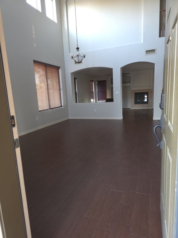 509 W Camino Curvitas #NA - Photo 2 of 39