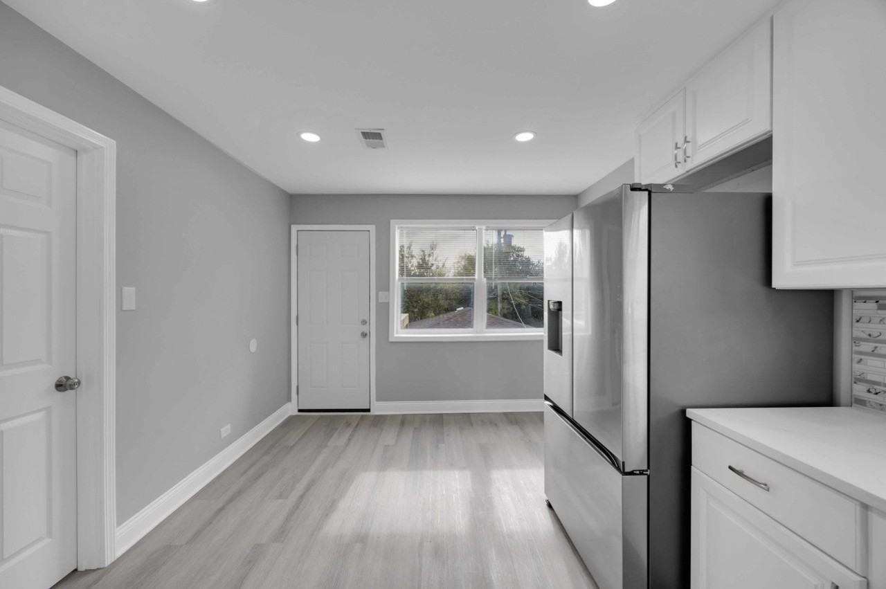 436 Hickory St #NA - Photo 2 of 12