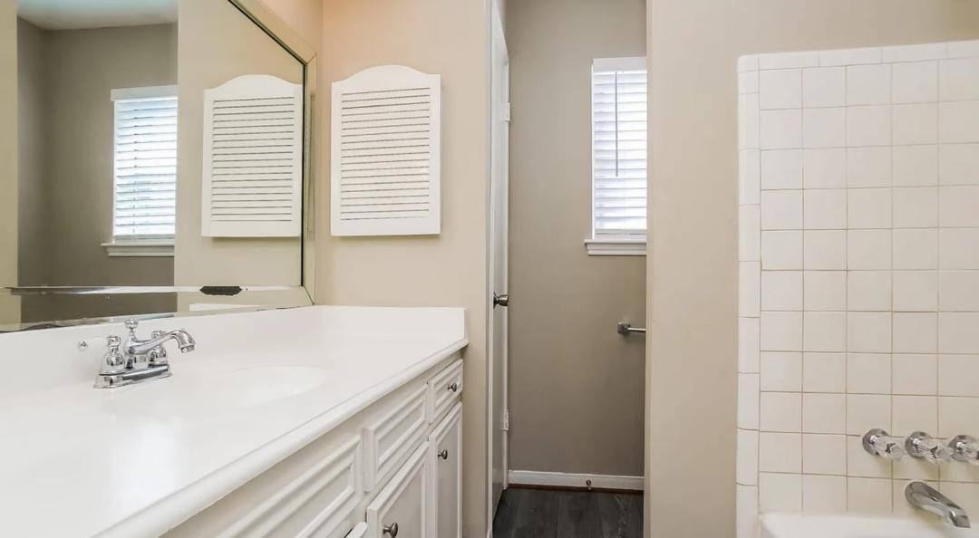 25811 Maplewood Dr #NA - Photo 7 of 12