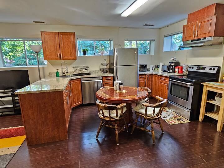 2618 Panorama Dr - Photo 6 of 19