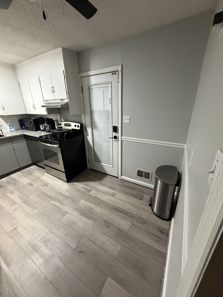 3641 Wisteria Ln Se #NA - Photo 3 of 8