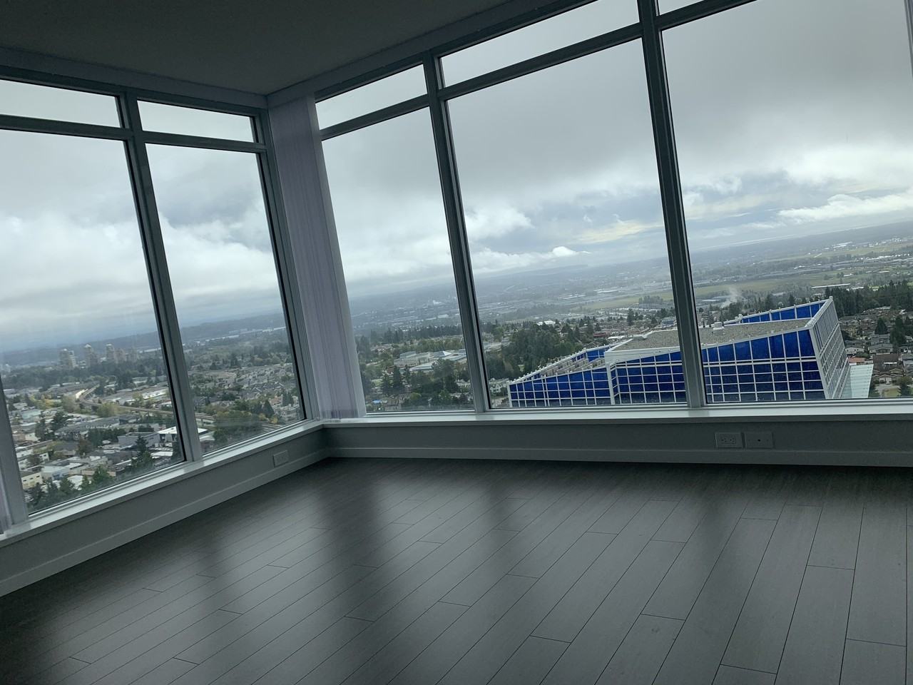 6700 Dunblane Avenue - Photo 3 of 8