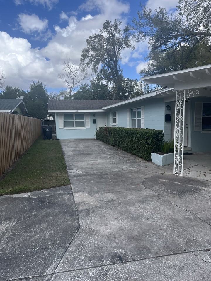 35 E Spruce St #35 - Photo 2 of 10