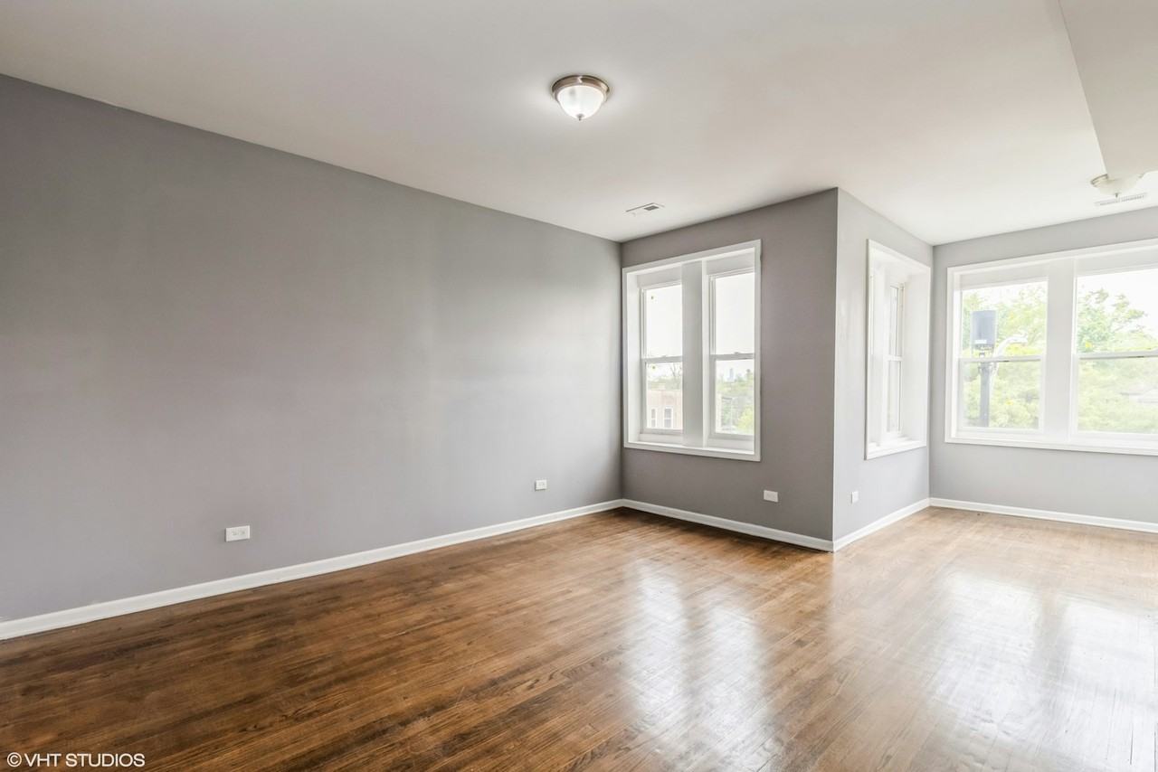 1854 South Central Park Avenue, Unit 1854 - 3 - Photo 6 of 21