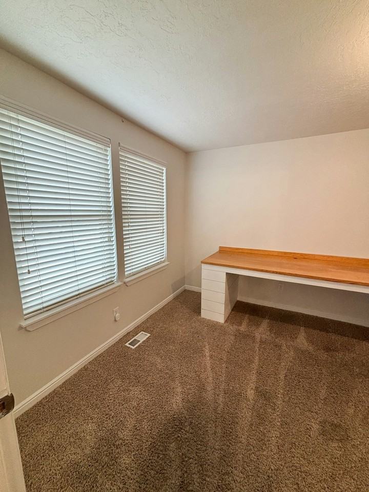 1657 N 645 W St, Unit 1 - Photo 5 of 32