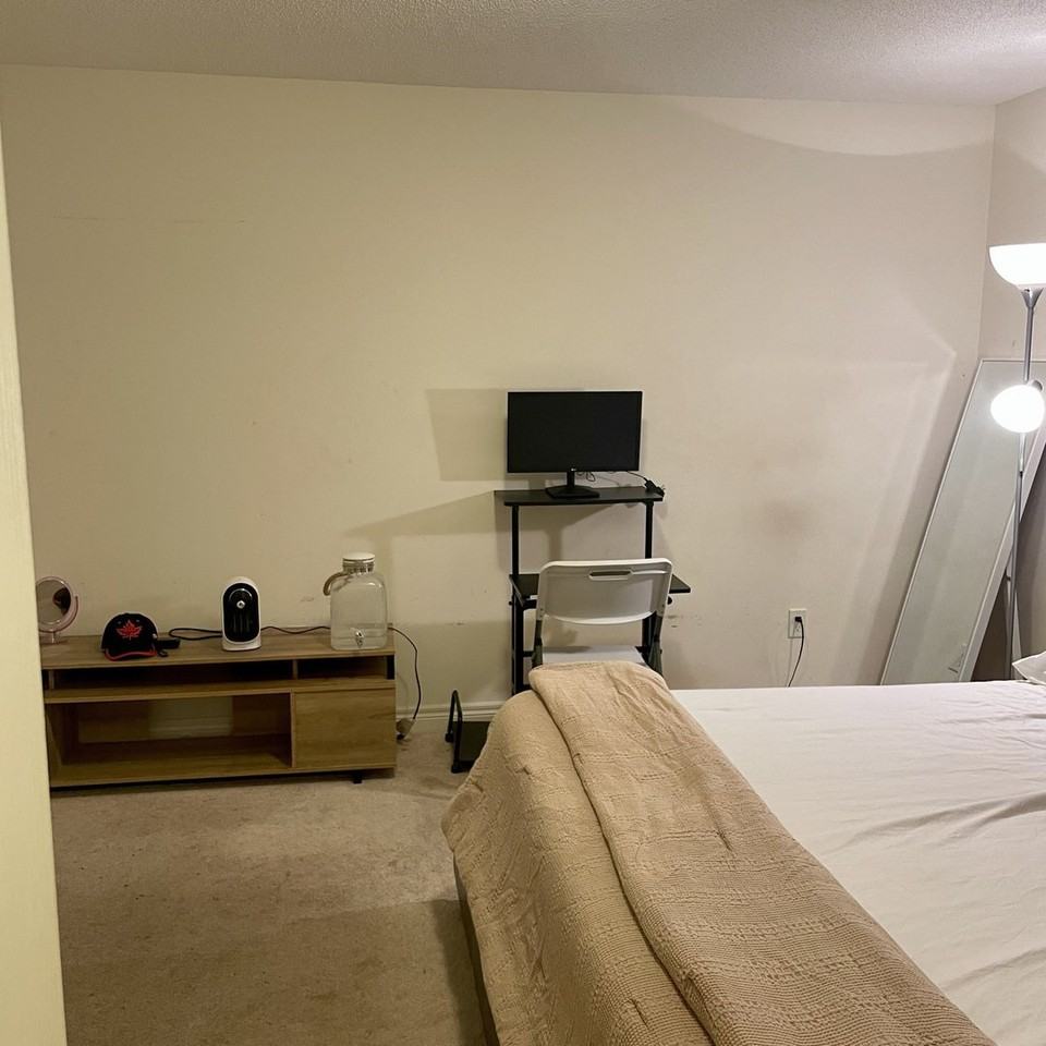 12 Botanical Ave - Photo 2 of 10